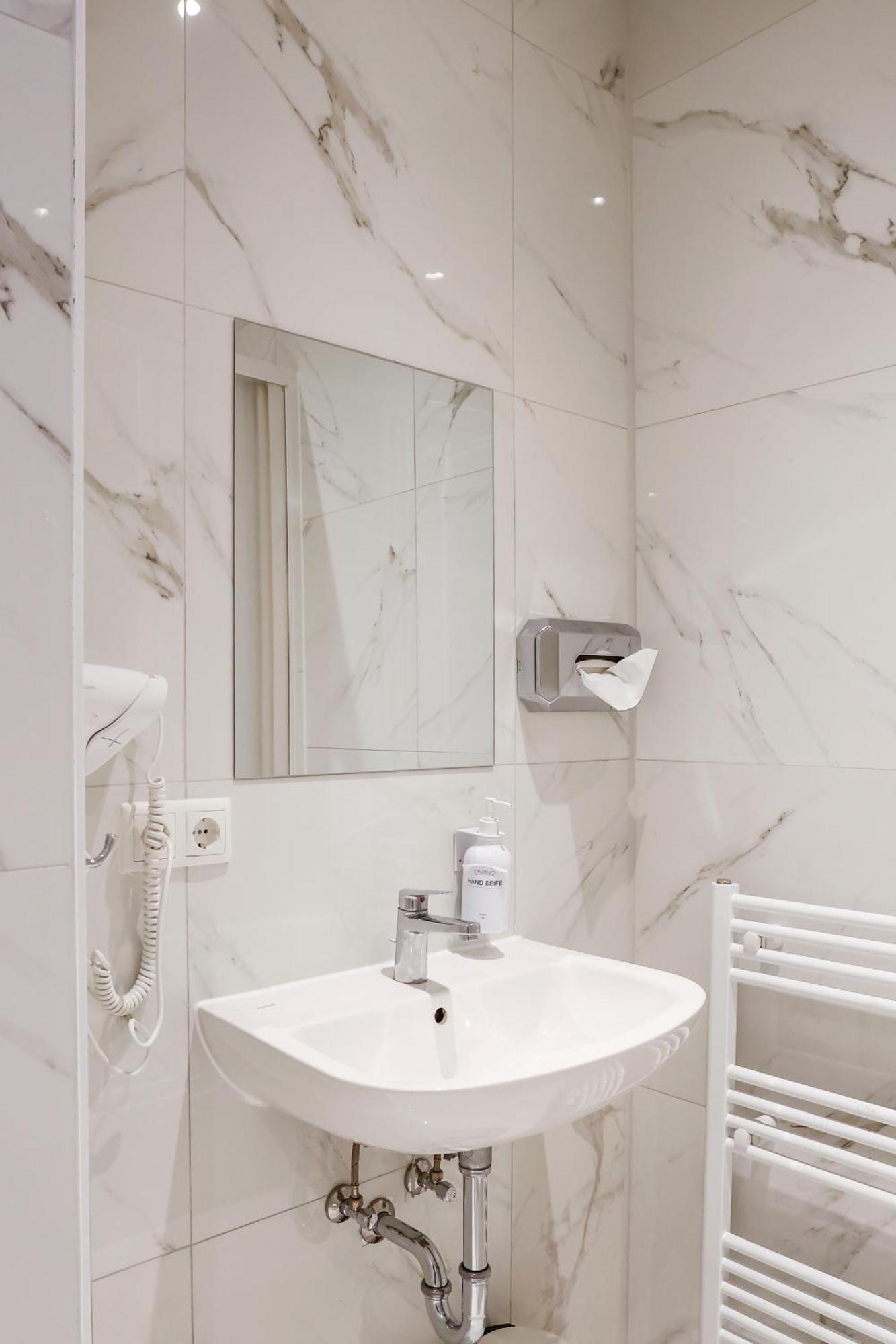 Hotel Sleephotels Alsterroom Hamburg-Harburg